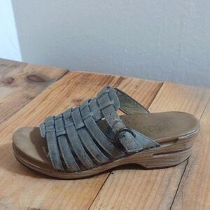 Dansko Marion Green Leather Open Toe Platform Clog Sandals Size 41